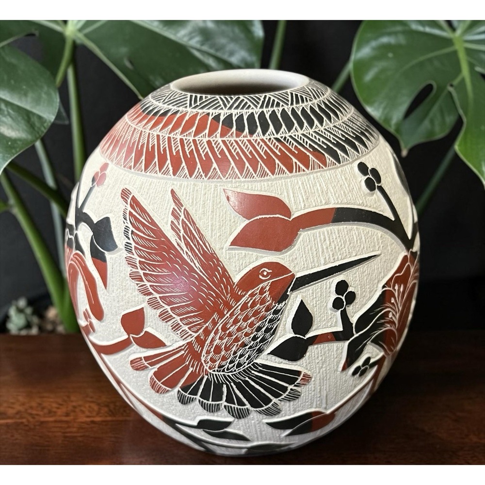 Mata Ortiz Pottery Lupita Quezada Hummingbird Flowers Floral Jar Vase‎ Mexican